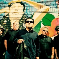 Los Lobos merchandise