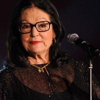Nana Mouskouri merchandise