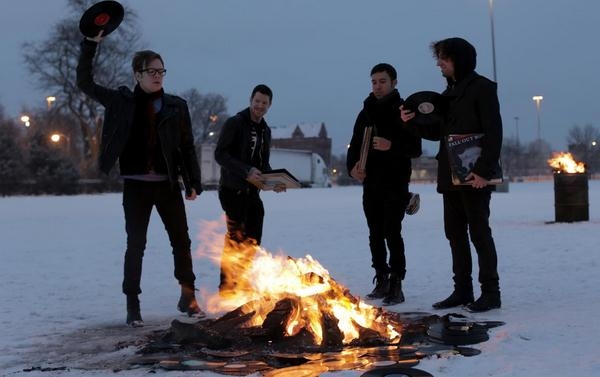 Fall Out Boy Stream New Album 'Save Rock And Roll' In Full - Listen Now