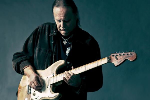 Walter Trout To Release Luther Allison Tribute Album 'Luther's Blues'