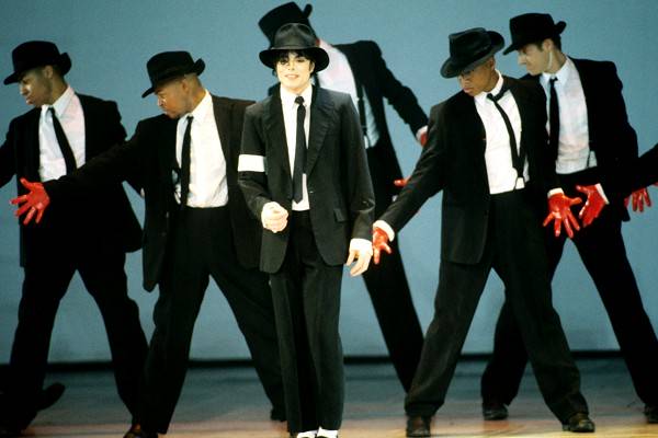 Return Of The Michael Jackson Video Vanguard Award (Michael Jackson Feature)